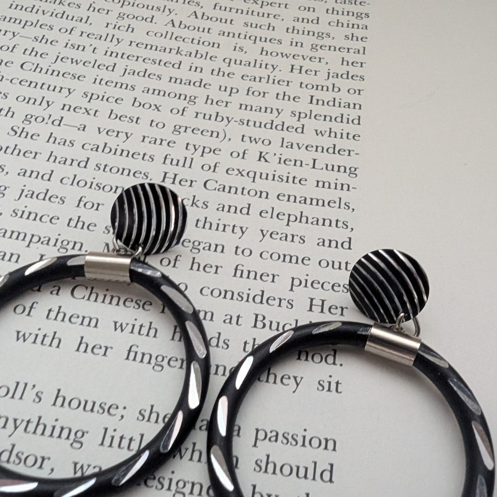 Elegant Black and Silver Hoop Earrings - Picture 7 of 7